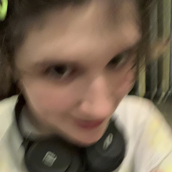 Meet your Posher, Violet - Picture 1 of 1